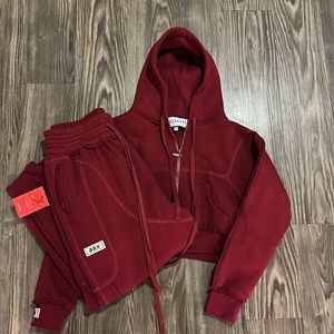 BBX BRAND DEEP RED CROP SET